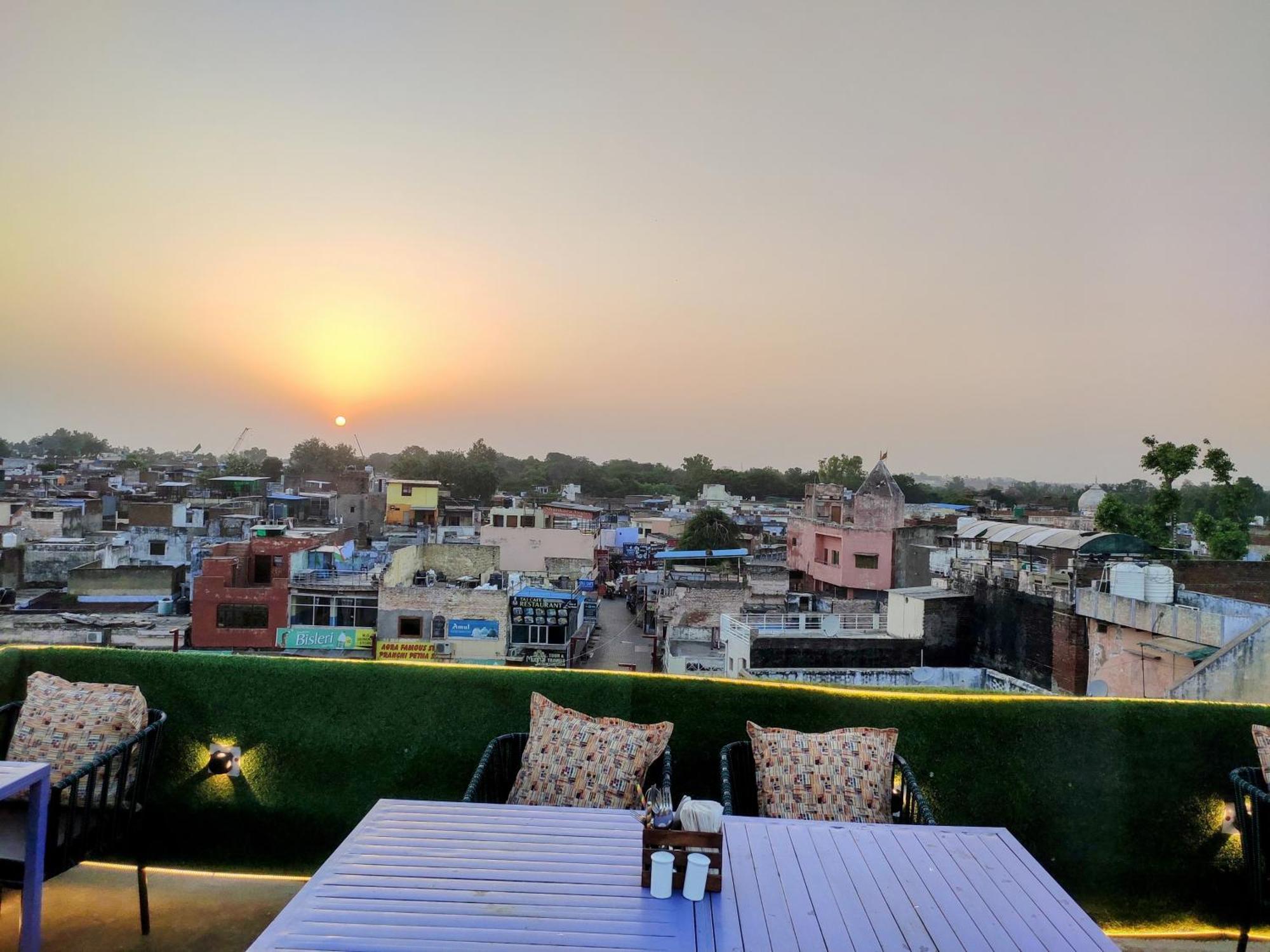 Zigzag Homestay Agra  Exteriér fotografie